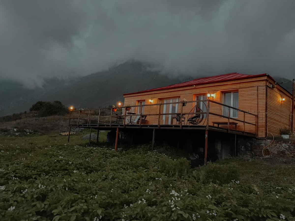 Guesthouse Elli & Cottages Kazbegi Εξωτερικό φωτογραφία