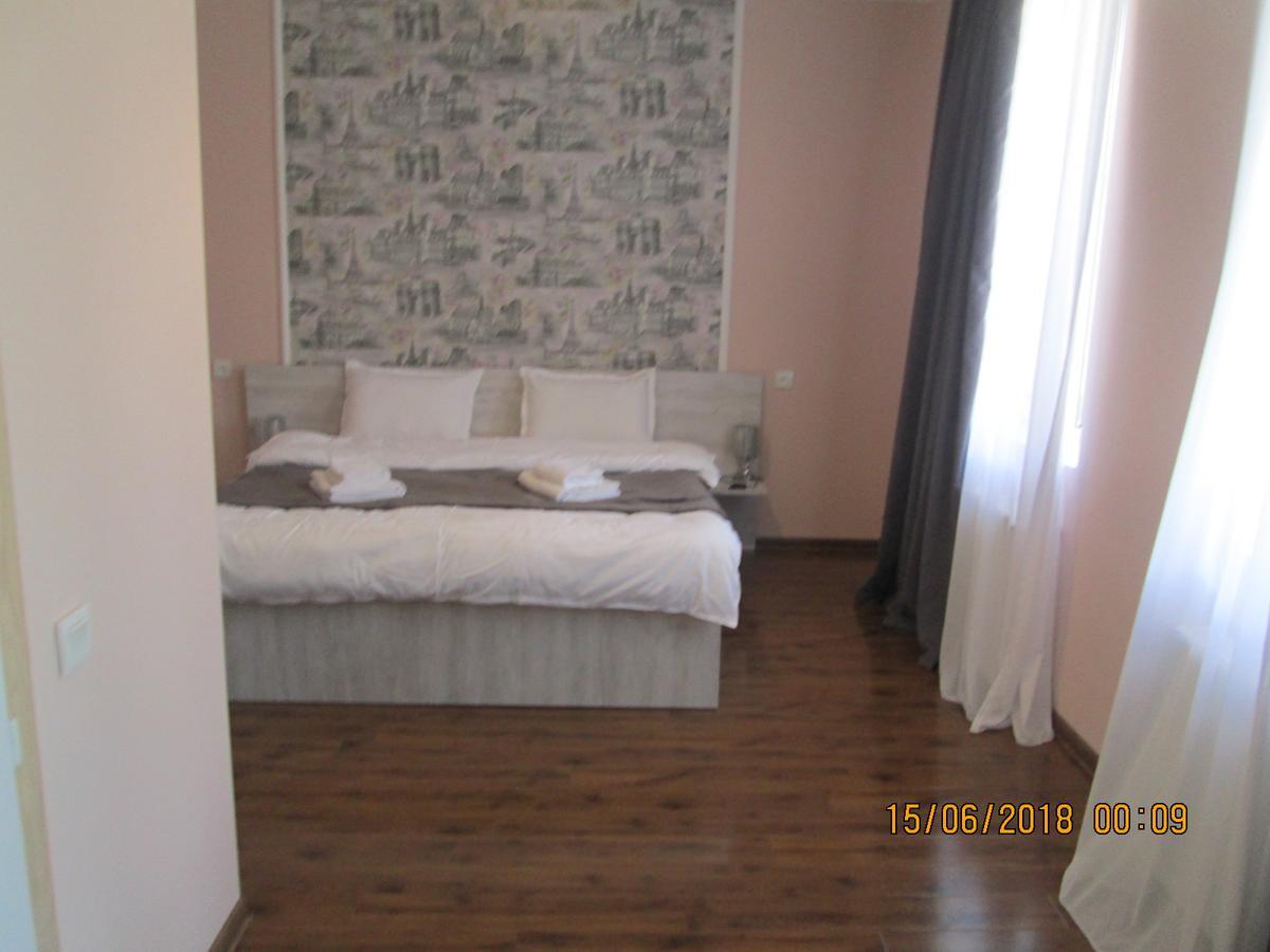 Guesthouse Elli & Cottages Kazbegi Εξωτερικό φωτογραφία