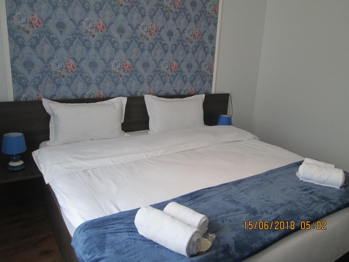 Guesthouse Elli & Cottages Kazbegi Εξωτερικό φωτογραφία