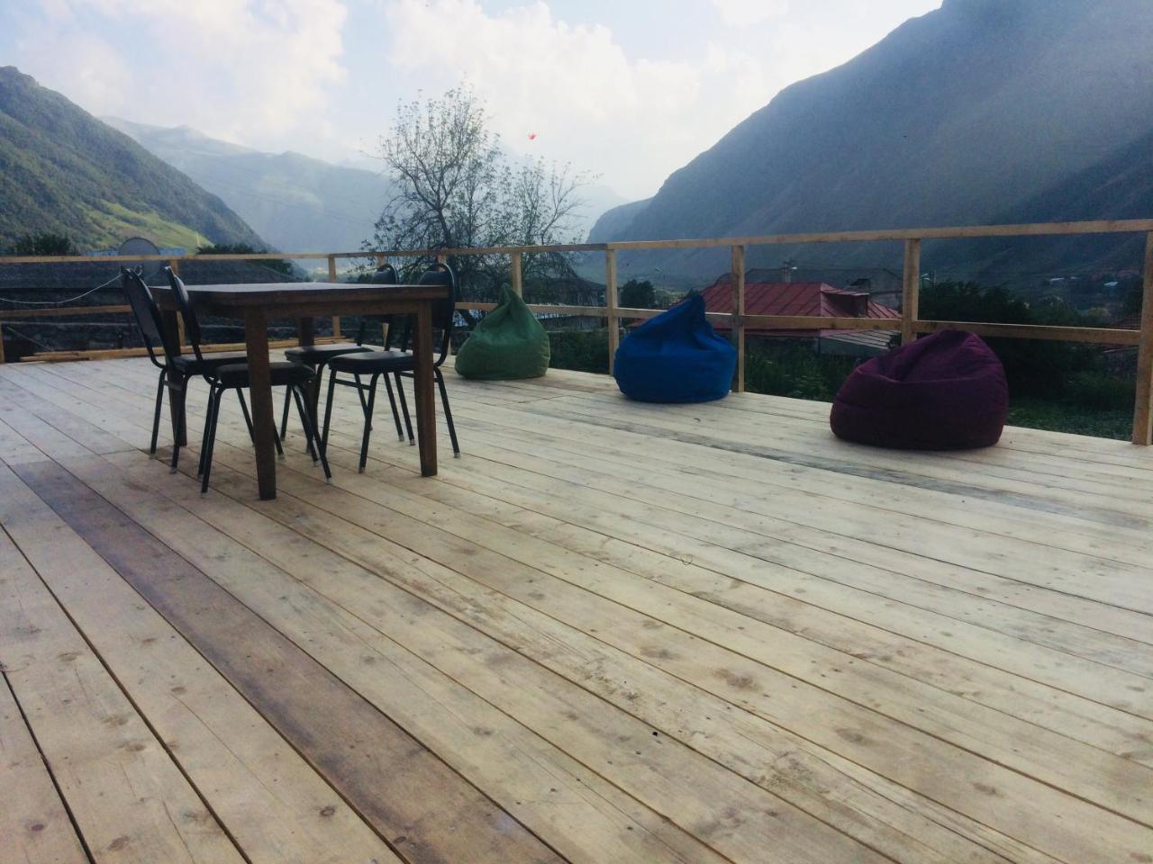 Guesthouse Elli & Cottages Kazbegi Εξωτερικό φωτογραφία