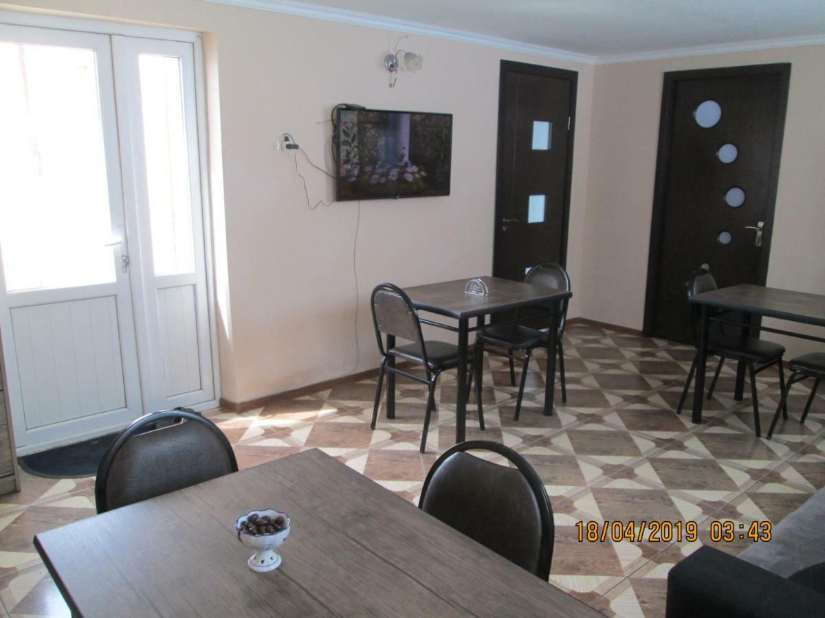 Guesthouse Elli & Cottages Kazbegi Εξωτερικό φωτογραφία