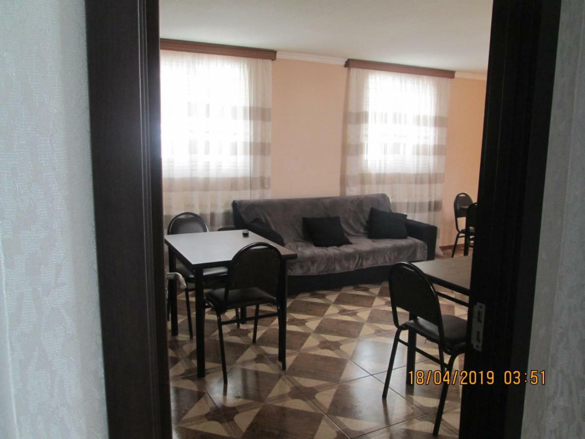 Guesthouse Elli & Cottages Kazbegi Εξωτερικό φωτογραφία